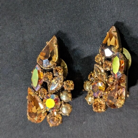 Aurora Rhinestone Clip-On Earrings Gold Tone Vintage Made In Austria Retro Spark - Picture 4 of 7